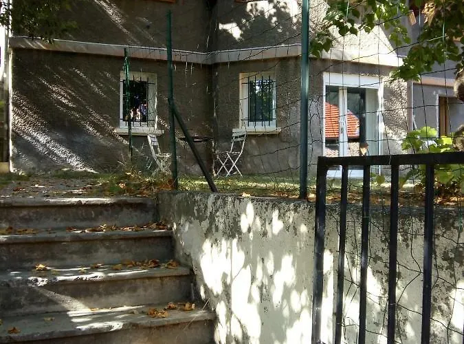 7 Rue Du Docteur Paul Jouve